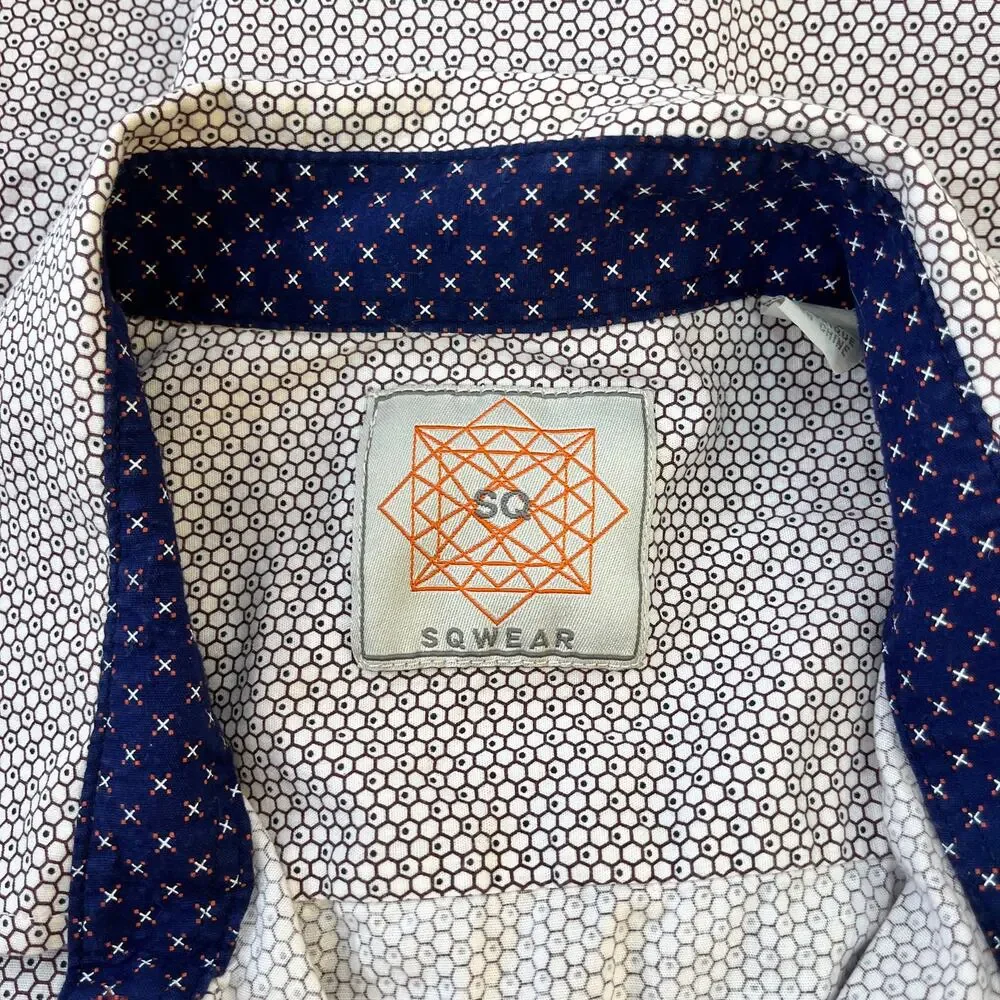 SQ Sqwear Button Front Shirt Men's Medium White Maroon Blue Hexagon Print L/S
